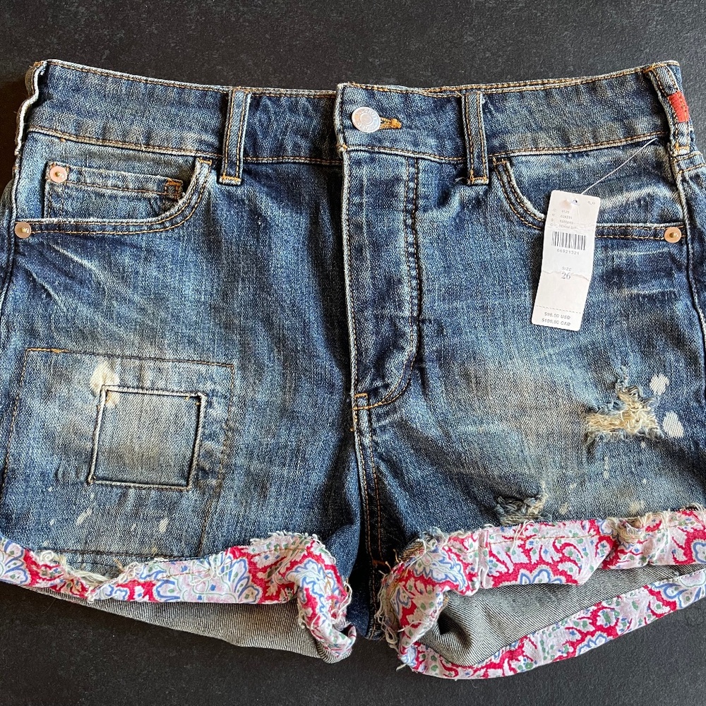 NWT Anthropologie (Pilcro) Boho Jean Shorts 26